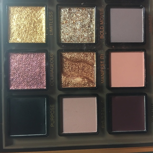 Huda Beauty Empowered Eyeshadow Palette - Picture 4 of 12